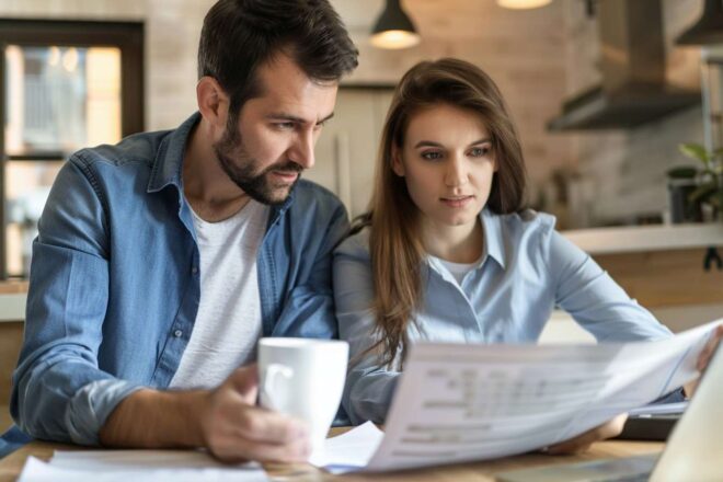 Couple courrier matin