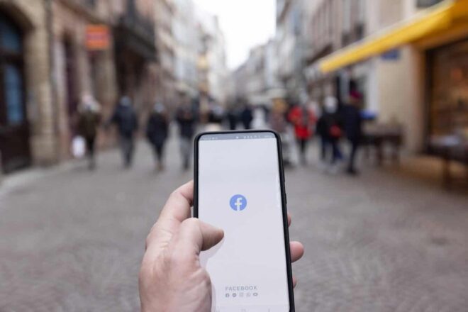 Image d'illustration. Application Facebook