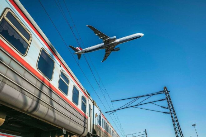 Image d'illustration. Train ou avion ?